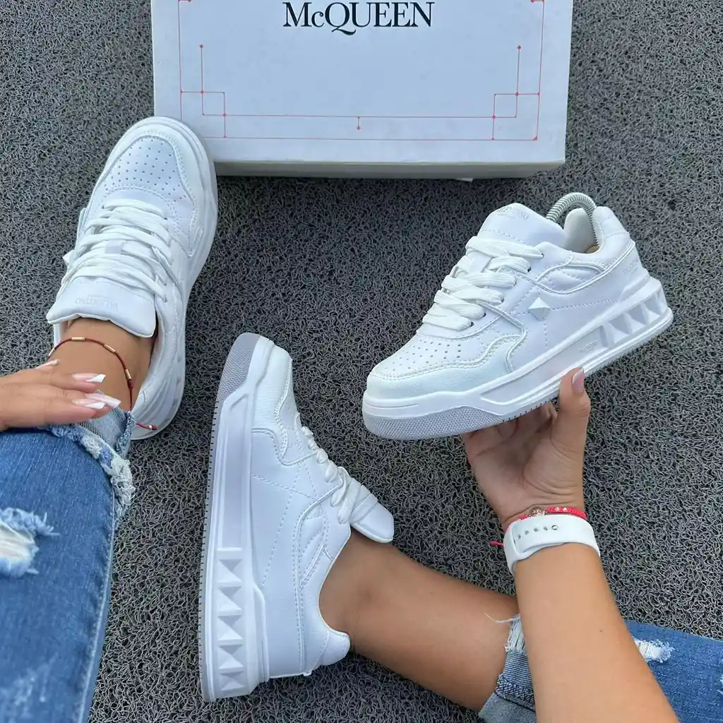 Tenis Valentino