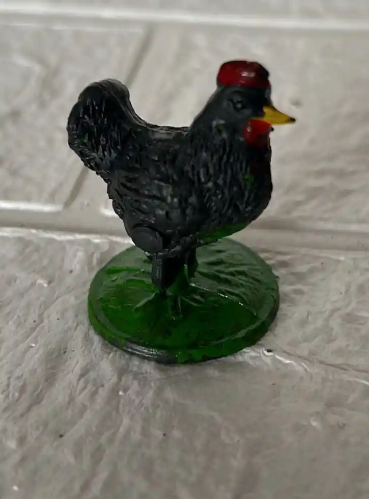 Animales Maqueta / Pesebre Gallina Negra