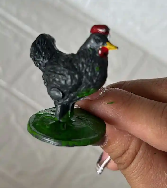 Animales Maqueta / Pesebre Gallina Negra