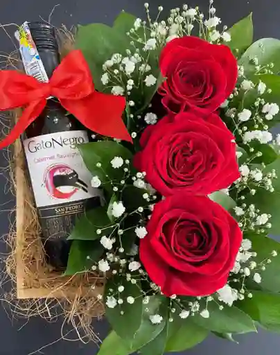 Caja Con Vino Y Rosas Regalo Perfecto