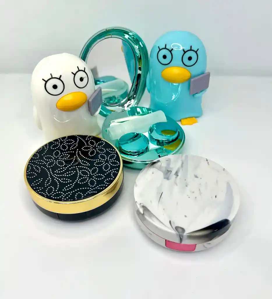 Estuche Portalentes De Contacto Pingüino