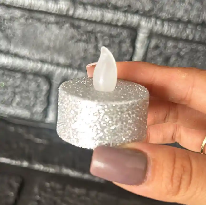 Velas / Veladora Mini Led Plateada Escarchada Pilas