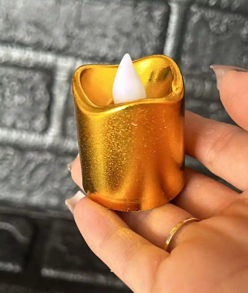 Velas / Veladora Mini Led Dorada Brillante Pilas