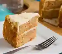 Porcion Torta Zanahoria Nueces Y Canela