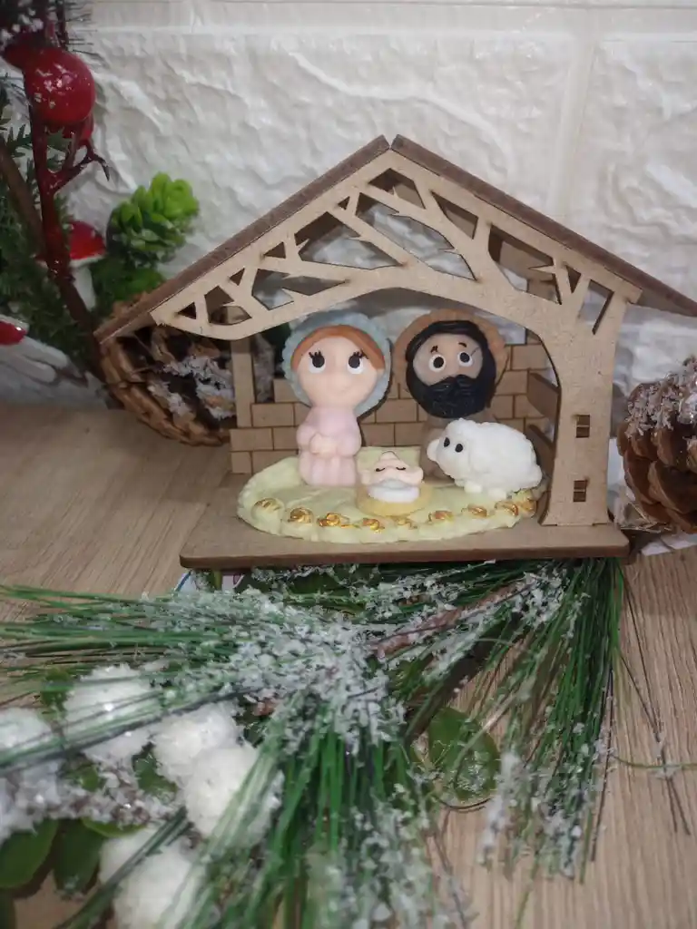 Pesebre En Madera Y Porcelanato