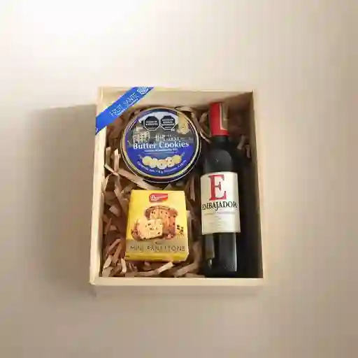 Ancheta Navideña Con Vino, Panettone Y Galletas De Mantequilla: El Regalo Perfecto Para Las Fiestas