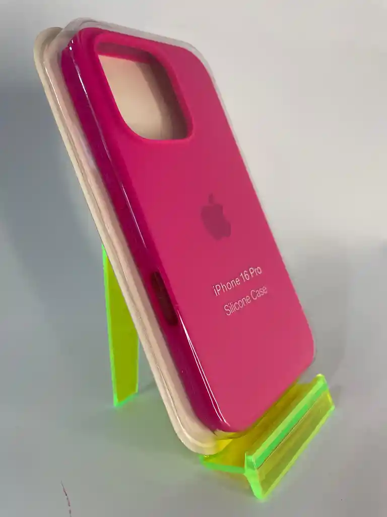 Silicon Case Iphone 16 Pro/fucsia