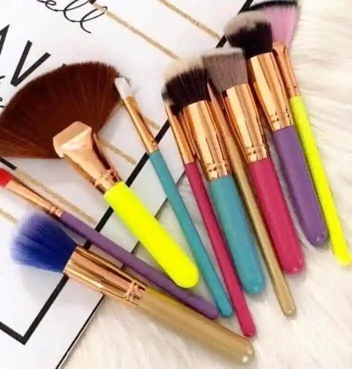Kit De Brochas Kabuki X 10