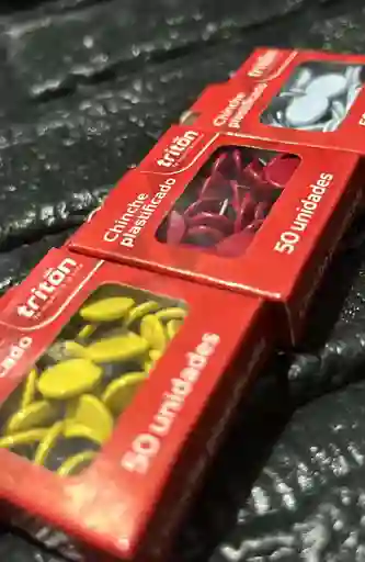 Chinches Plastificados Caja X50 Unidades