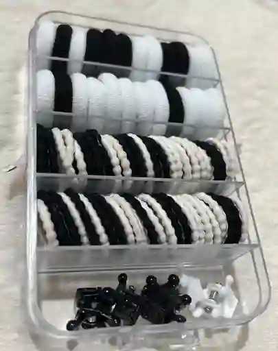 Estuche Acrilico Cauchos Para Cabello Cauchitos Moñas Ganchitos Piojitos Blancos-negros