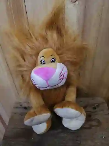 Leona De Peluche