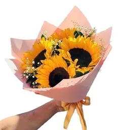 Rayo Dorado: Bouquet De 4 Girasoles