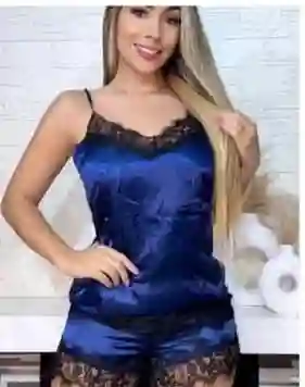 Conjunto Pijama En Satin Con Detalles De Encaje