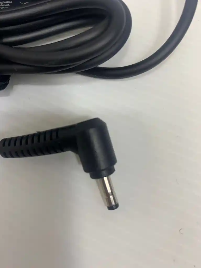 Cargador Para Portatil Lenovo 20v 3.25