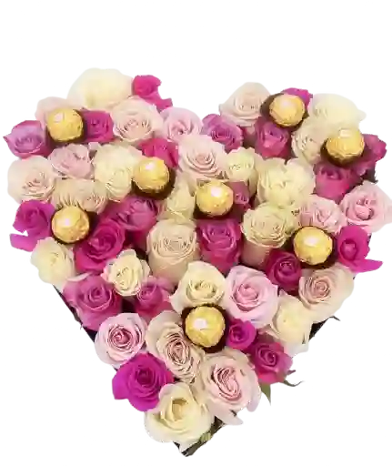 Corazón De Rosas Blancas, Lila, Rosadas Y Fucsia Con Chocolates Ferrero