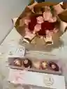 Combo Ramo De Flores Mas Caja De Fresas Con Chocolate