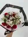 Ramo De Rosas Con Astromelias