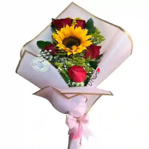 Rosas Y Girasol Bouquet