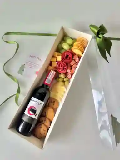 Tabla De Quesos Navidad Gourmet Elegante Con Vino