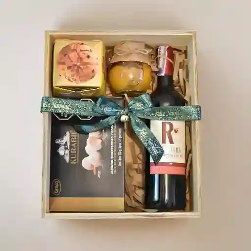 Ancheta Navideña Gourmet Con Vino, Panettone Y Galletas: Un Regalo Elegante Para Navidad