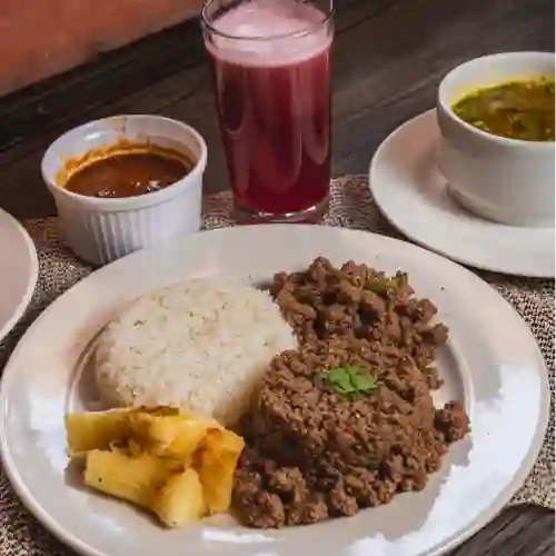 Almuerzo Carne Molida