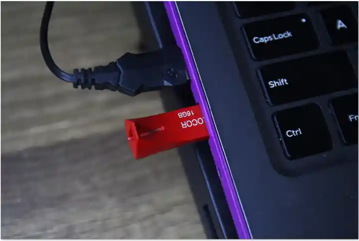 Memoria Tellocor 16gb Rojo