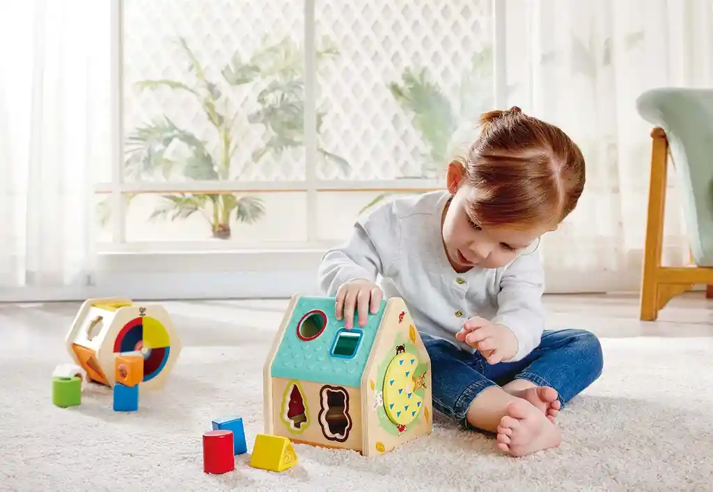 Juego Encajable Casa De Actividades En Madera Para Niños