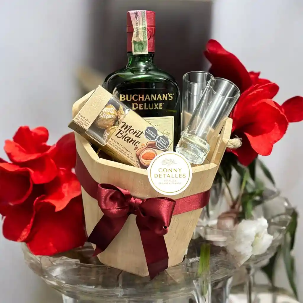 Detalle Ancheta Amor Y Amistad Caja Deluxe De Whisky Y Chocolates