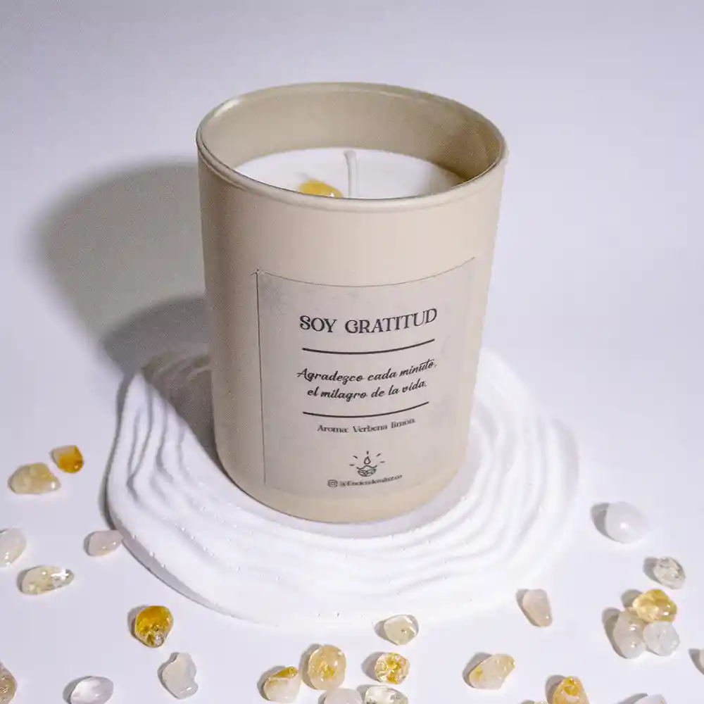 Vela Con Intención - Soy Gratitud - Cera Orgánica Cuarzo Cristal -280g - Proposito 2025