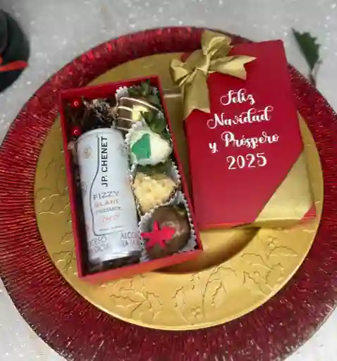 Caja De Lujo Con Jp Chenet Y Fresas Con Chocolate - Navidad