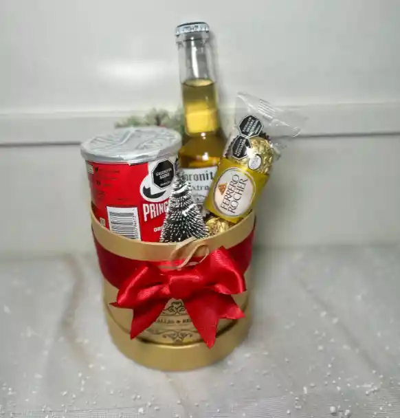 Cilindro De Lujo Mini Con Coronita, Pringles Y Chocolates Ferrero Rocher - Navidad