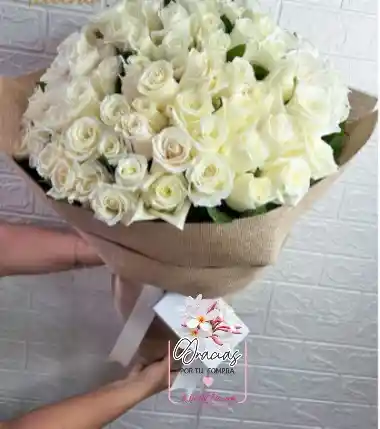 Ramillete De 48 Rosas Blancas