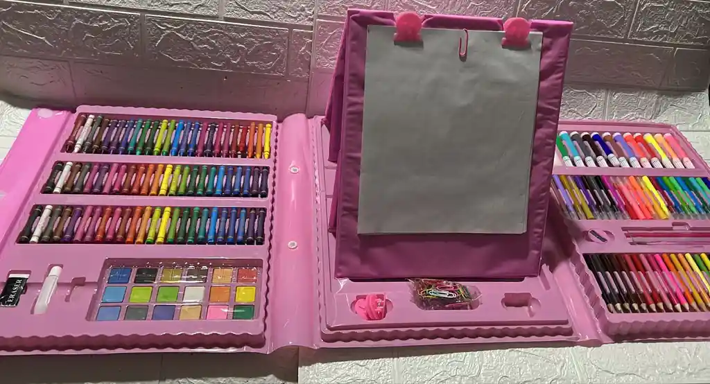 Set De Arte 208 Piezas Niña Marcadores + Crayolas + Colores + Plumones Etc