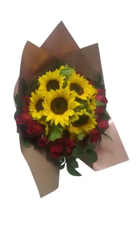 Rosas Y Girasoles En Bouquet