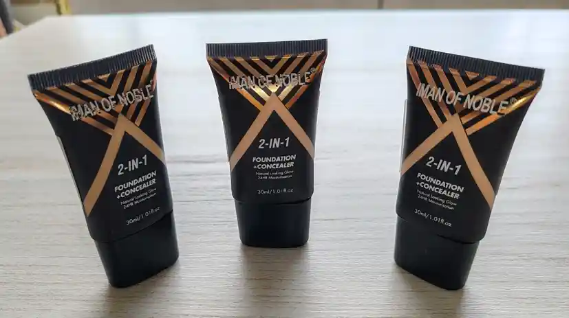 Base Liquida 2 In 1 Foundation + Concealer