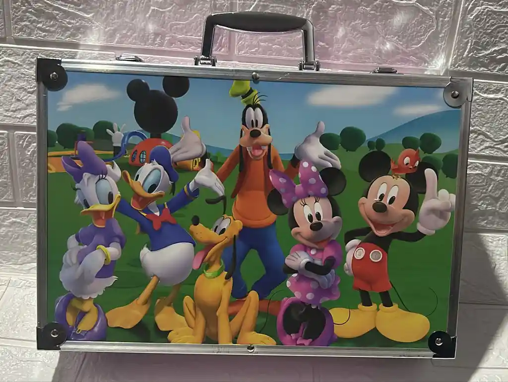 Set De Arte Mickey Y Minnie Mouse Marcadores + Crayolas + Colores + Plumones + Pintura Acrilica Etc