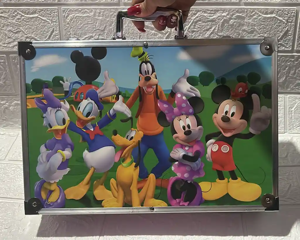 Set De Arte Mickey Y Minnie Mouse Marcadores + Crayolas + Colores + Plumones + Pintura Acrilica Etc