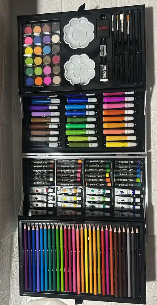 Set De Arte Mickey Y Minnie Mouse Marcadores + Crayolas + Colores + Plumones + Pintura Acrilica Etc
