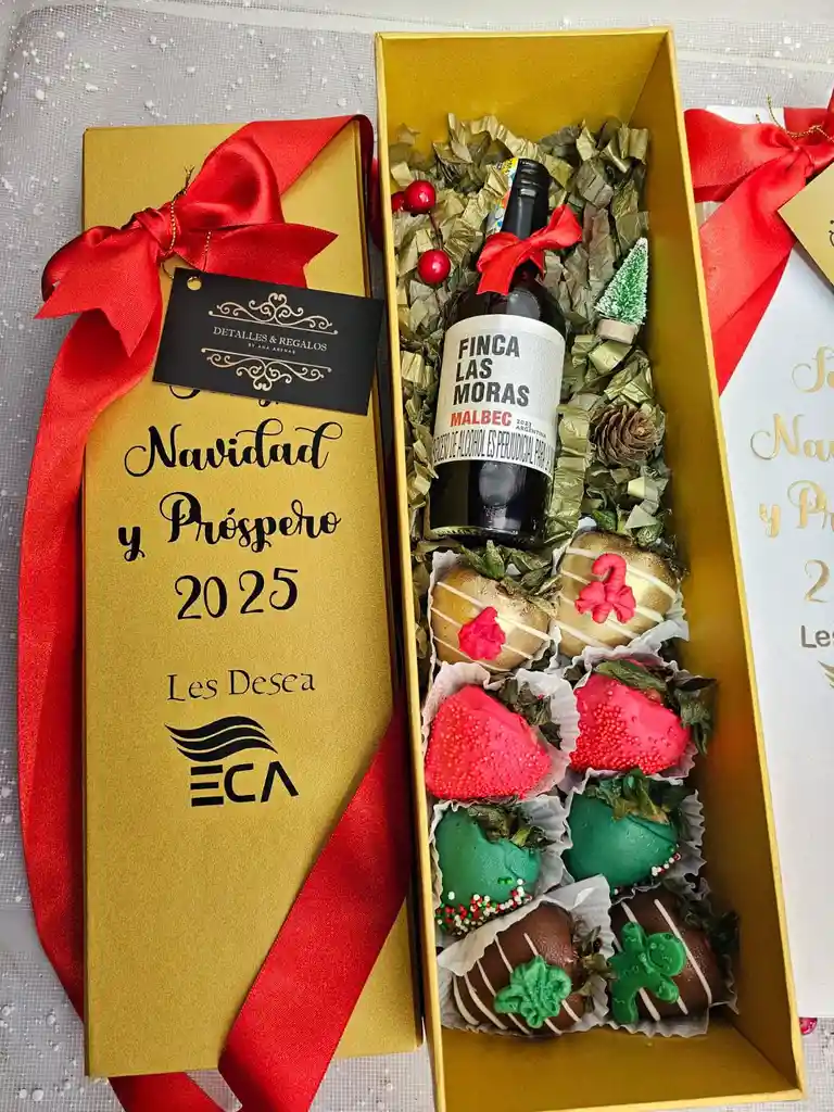 Caja De Lujo Con Vino Mini Y Fresas Con Chocolate - Navidad
