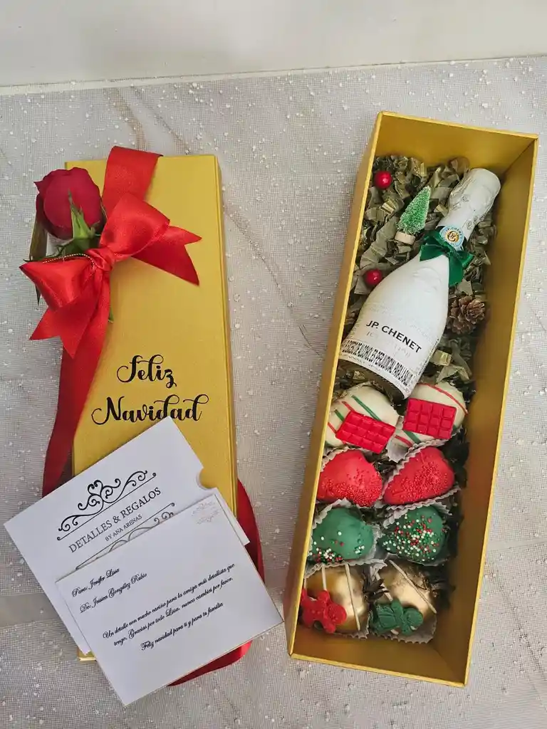 Caja De Lujo Con Champaña Jp Chenet 200ml Y Fresas Con Chocolate - Navidad