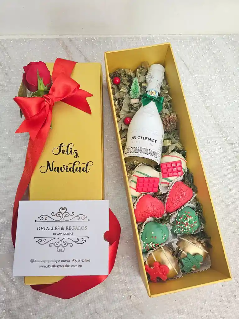 Caja De Lujo Con Champaña Jp Chenet 200ml Y Fresas Con Chocolate - Navidad