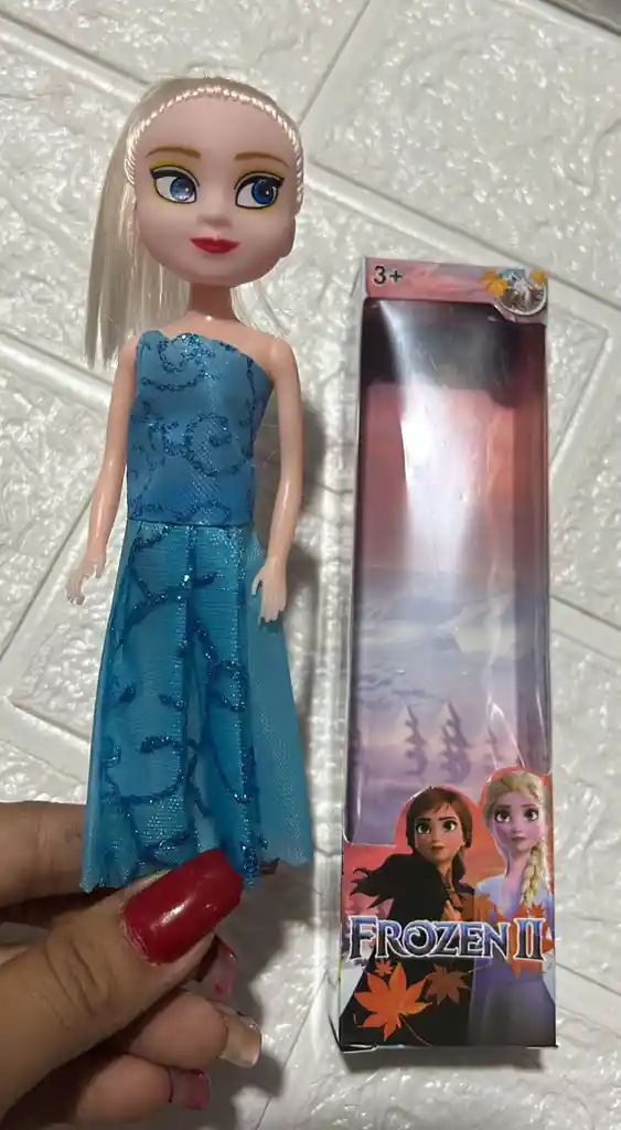 Muñeca Frozen Elsa Pequeña