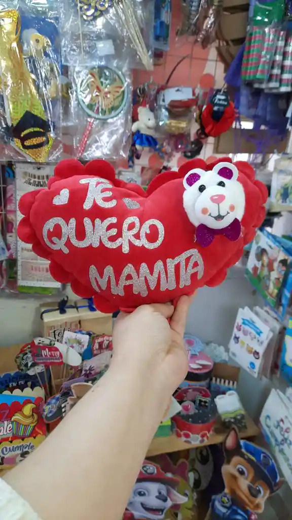 Cojin Peluche En Forma De Corazón Te Quiero Mamita