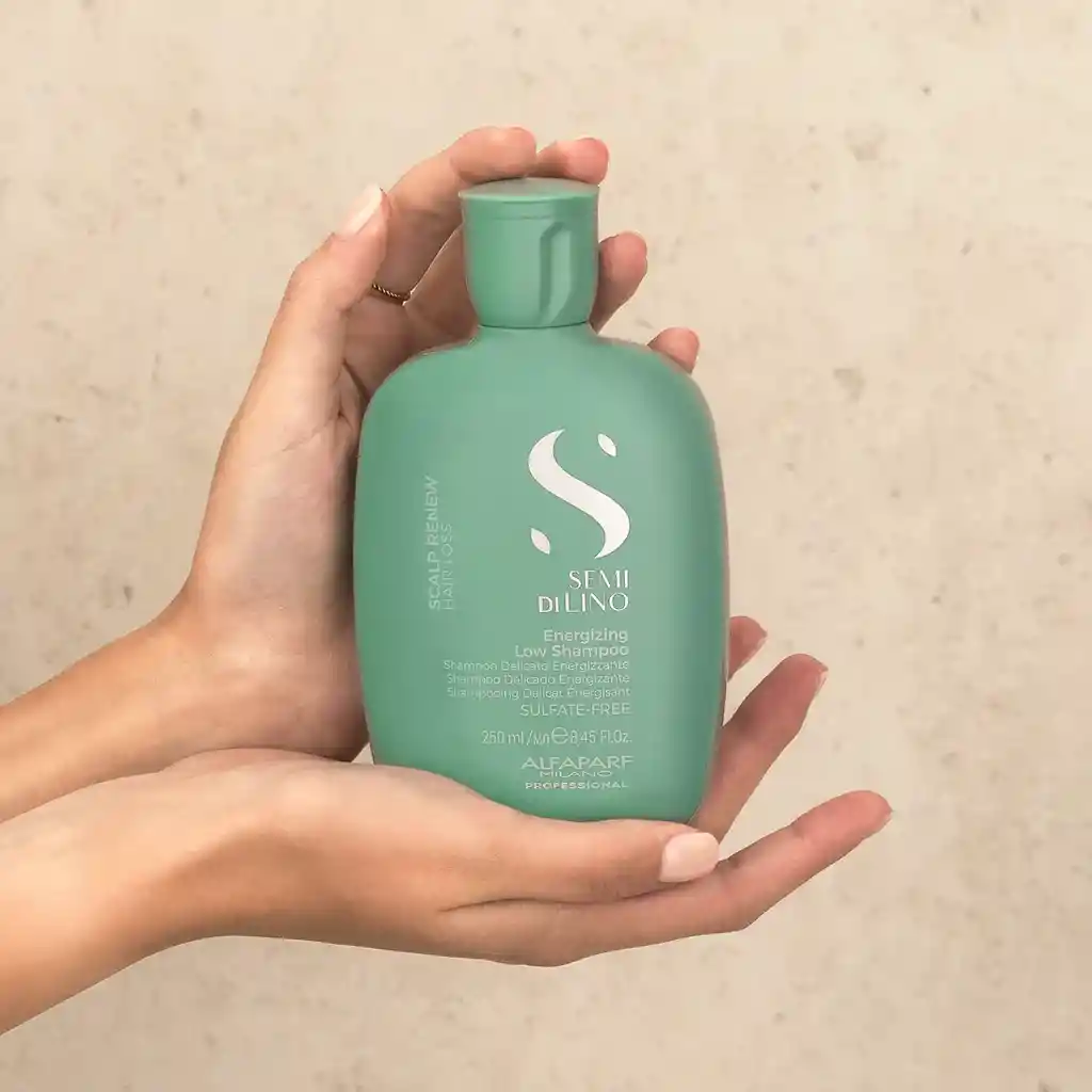 Shampoo Anticaída Alfaparf Milano Semi Di Lino Scalp Renew Low Shampoo 250ml