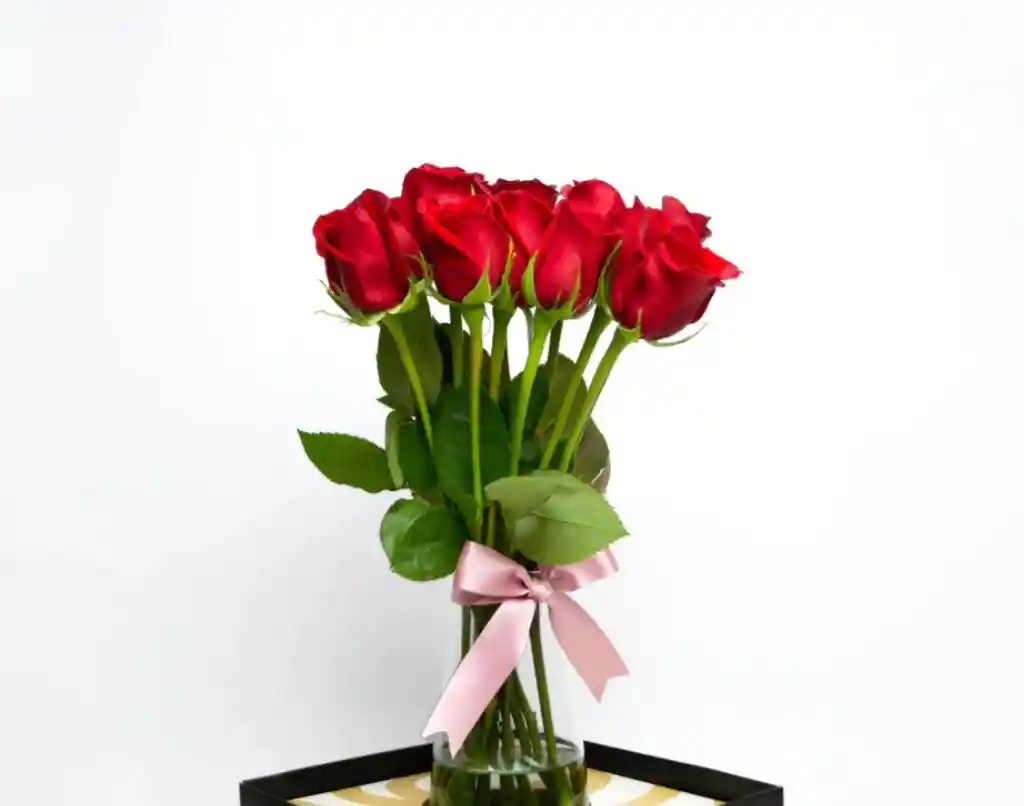 Jarron De Rosas Rojas