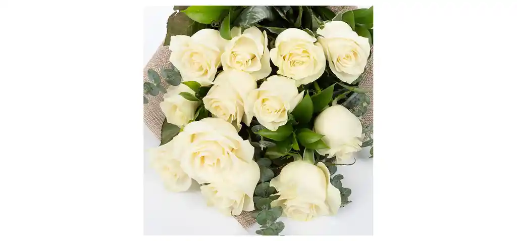 12 Rosas En Bouquet