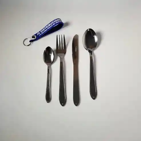 Juego De Cubiertos Marca Universal