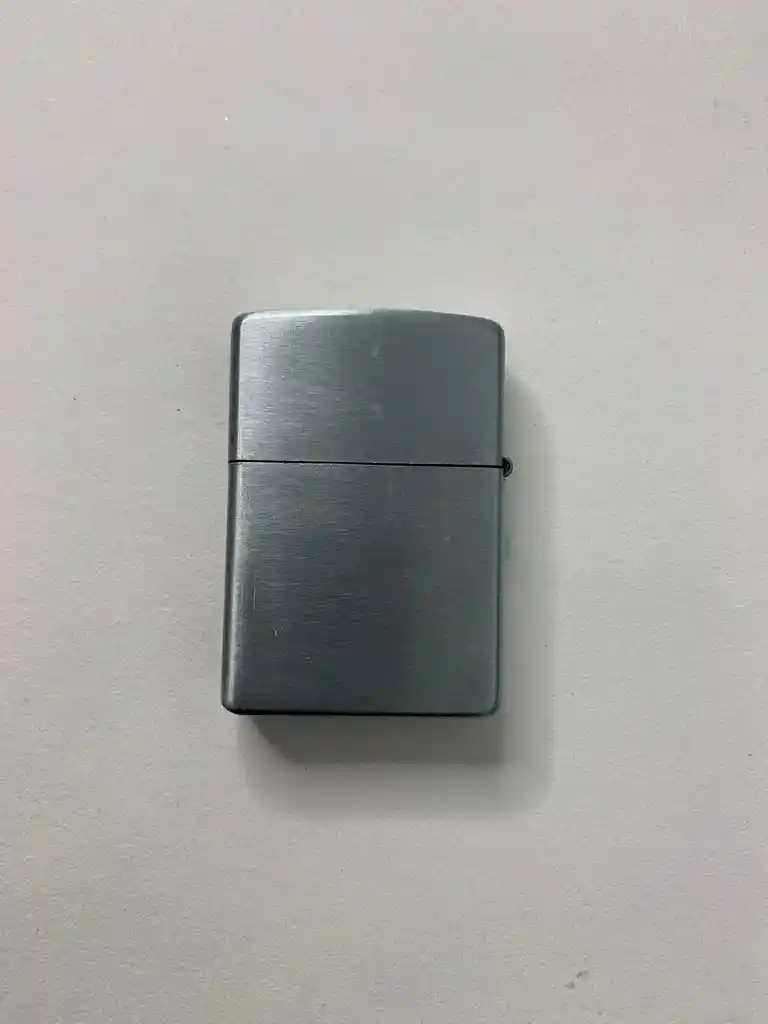 Zippo Recargable Dorado
