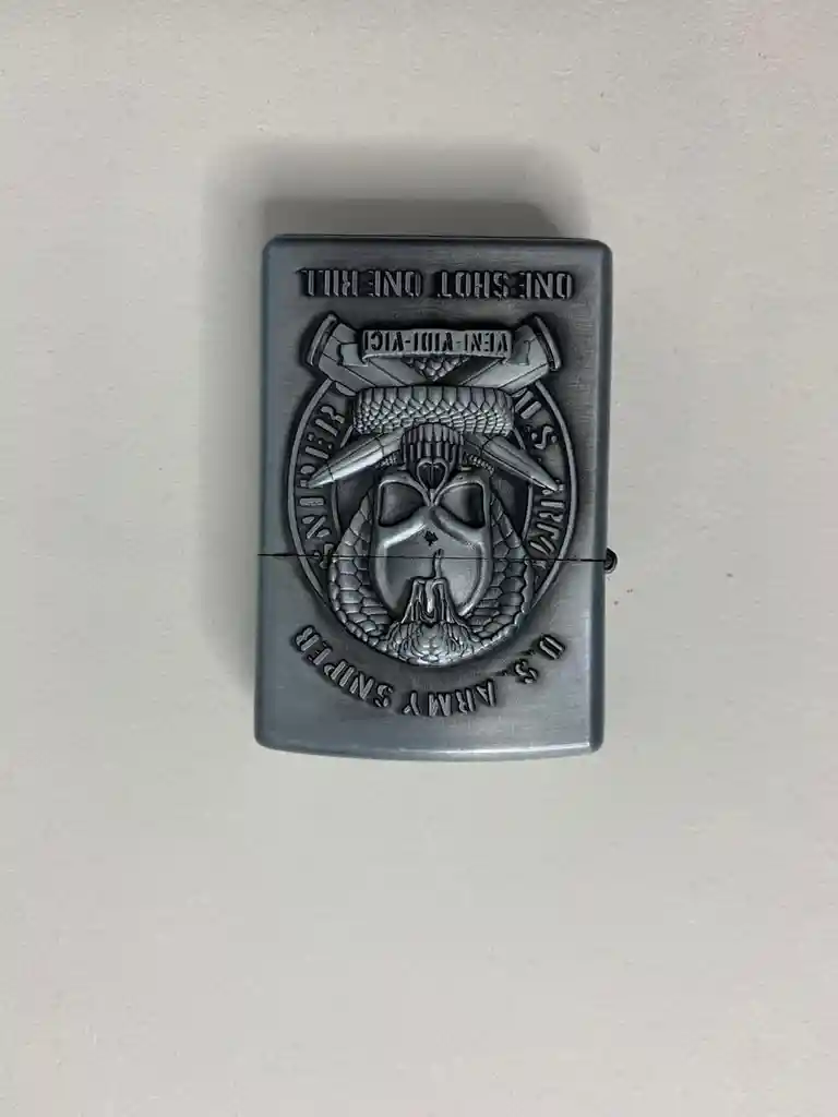 Zippo Recargable Dorado