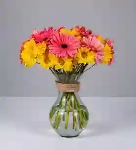 Jarron De Gerberas Y Margaritas